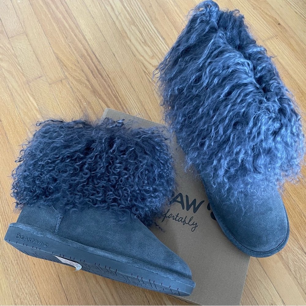 NEW in Box Mongolian Fur Charcoal Grey Sheepskin Suede Boots - Picture 3 of 6